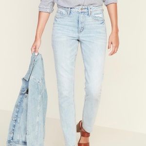 Mid-Rise Power Straight Boyfriend Jeans